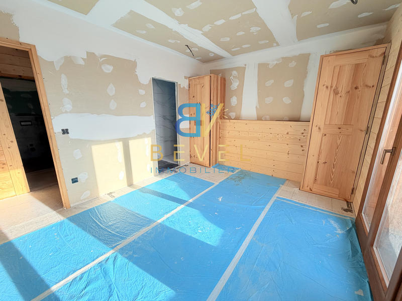 Châlet - 306 m² - 9 pièces