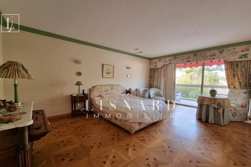 Appartement - 107 m² - 4 pièces