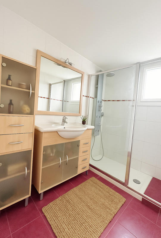 Maison - 107 m² - 7 pièces