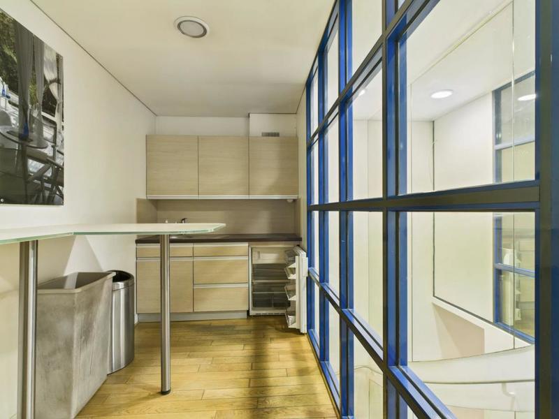 Local commercial - 151 m²