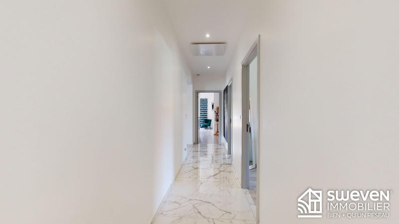 Villa - 250 m² - 7 pièces