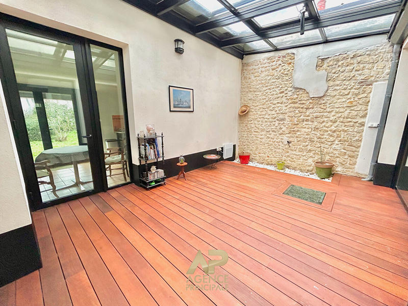 Maison - 203 m² - 5 pièces