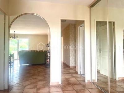 Maison traditionnelle - 115 m² - 4 pièces