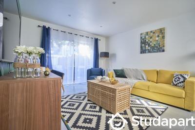 Chambre - 10 m² - 1 pièce