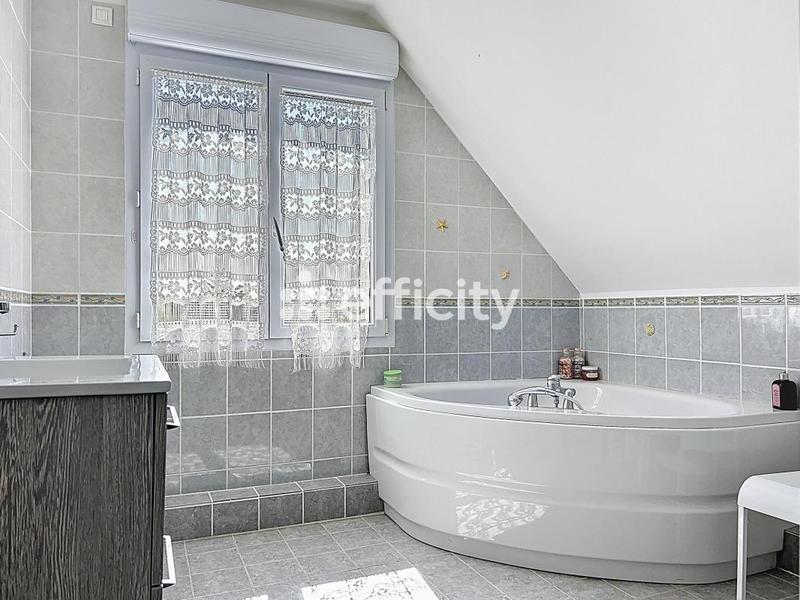 Villa - 290 m² - 9 pièces