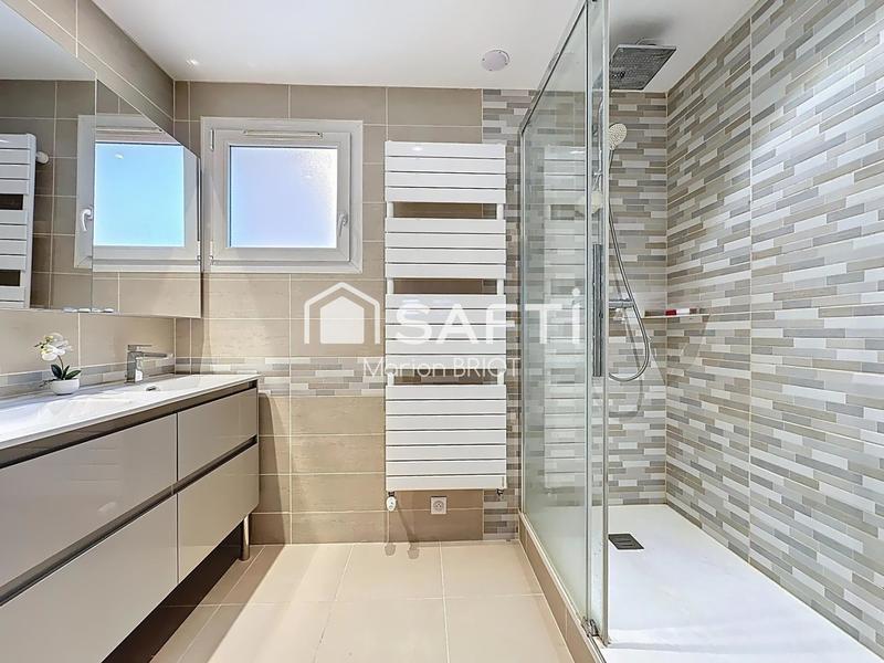 Appartement - 84 m² - 4 pièces