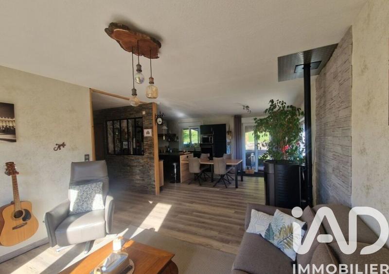 Maison - 110 m² - 5 pièces