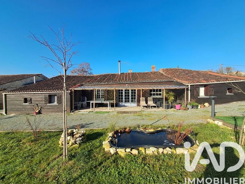 Maison - 202 m² - 5 pièces