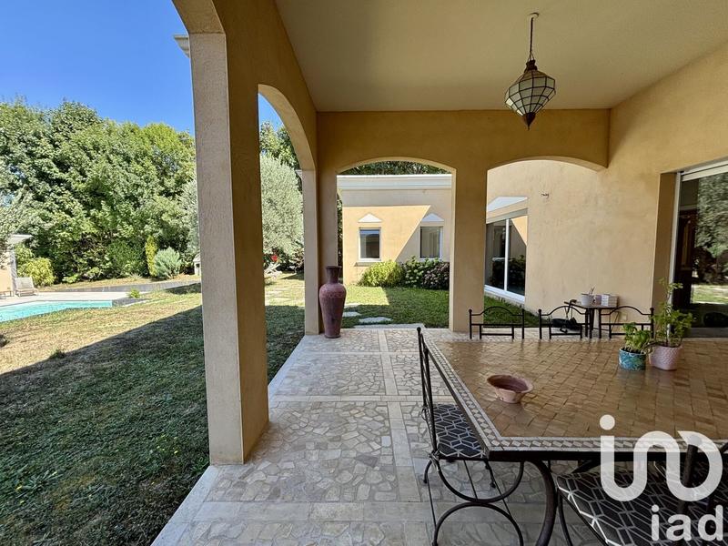 Maison - 240 m² - 7 pièces