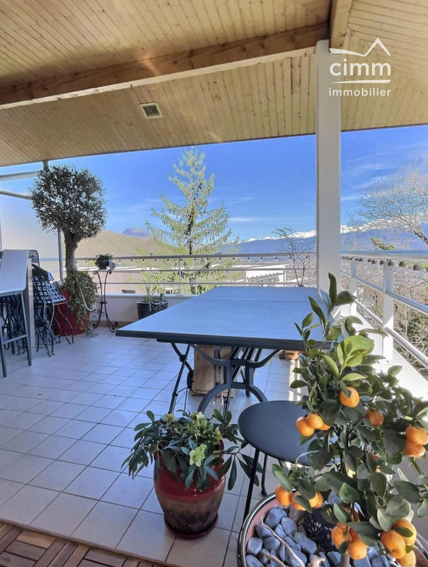 Appartement - 105 m² - 4 pièces