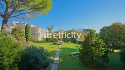 Appartement - 80 m² - 3 pièces