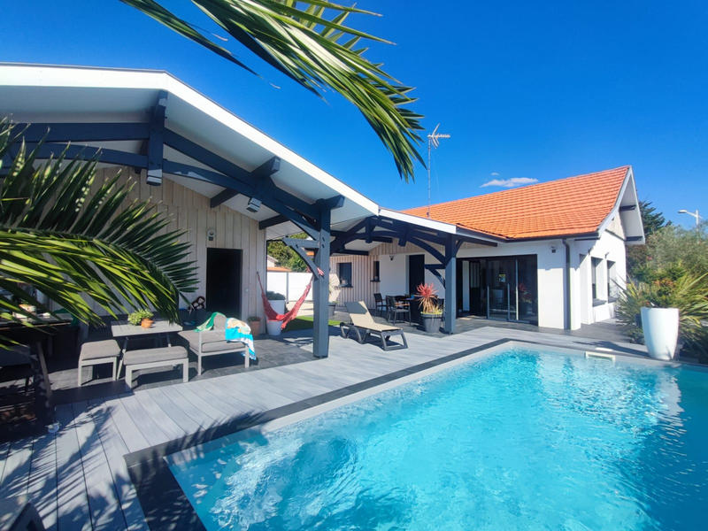 Propriété - 90 m² - 4 pièces