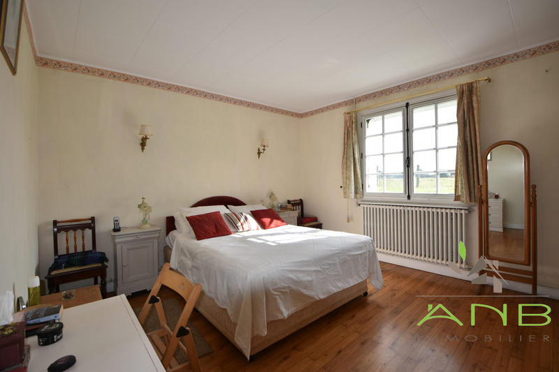 Maison - 102 m² - 5 pièces