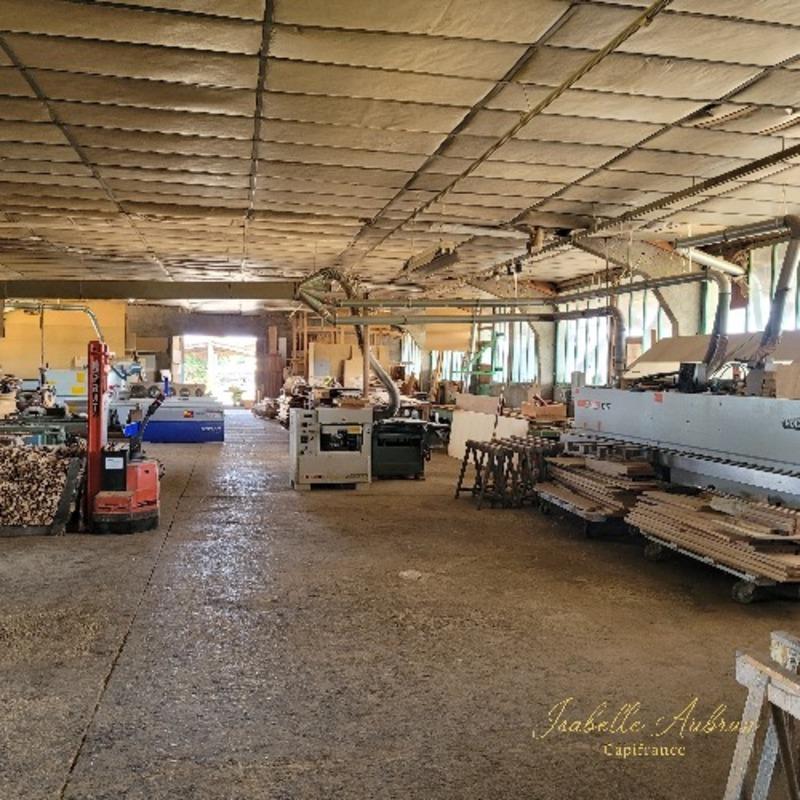 Local artisanal - 1 300 m²