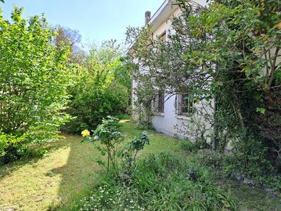 Maison - 180 m² - 4 pièces