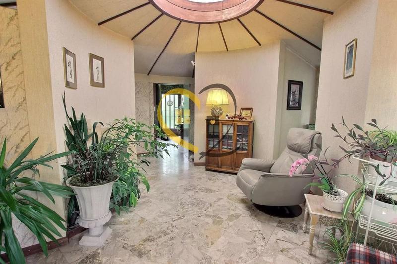 Propriété - 134 m² - 5 pièces