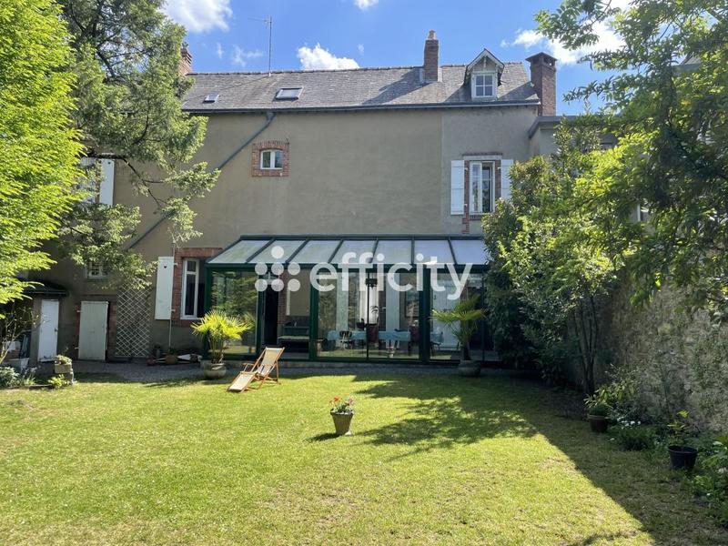 Maison - 169 m² - 7 pièces