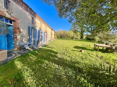 Corps de ferme - 260 m² - 10 pièces