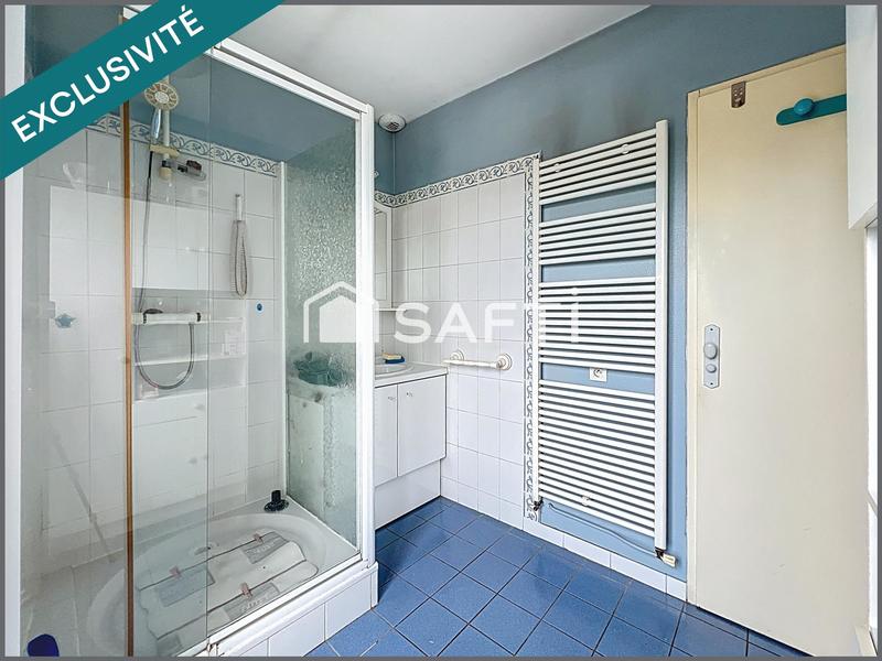 Maison - 228 m² - 8 pièces