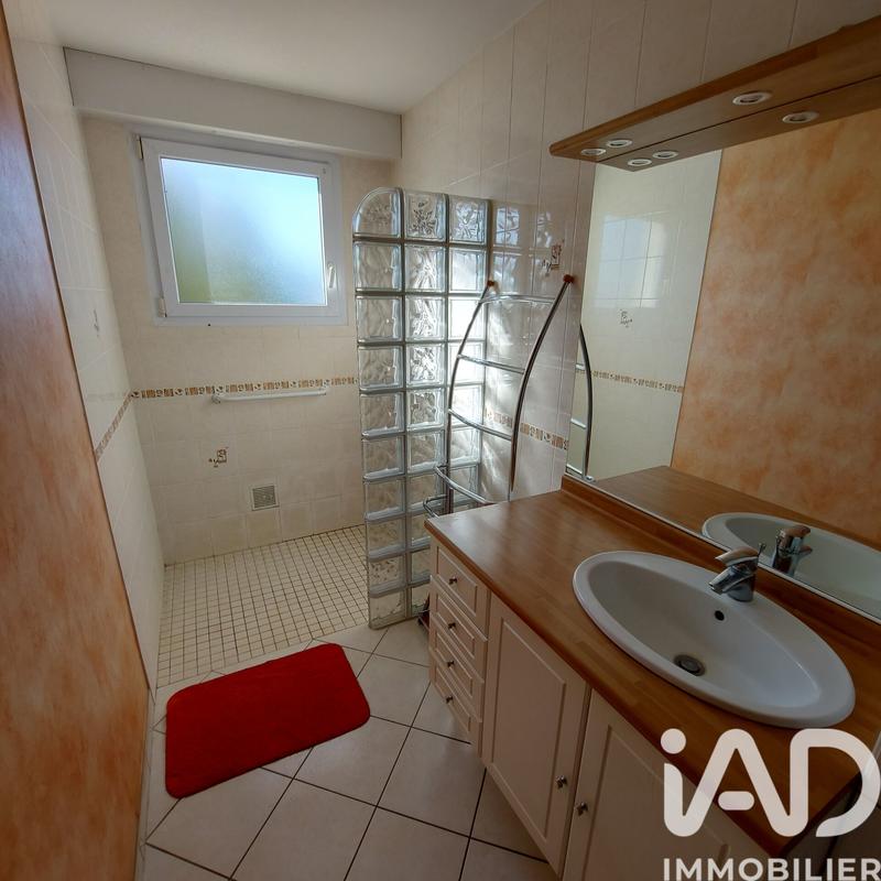 Maison - 97 m² - 7 pièces