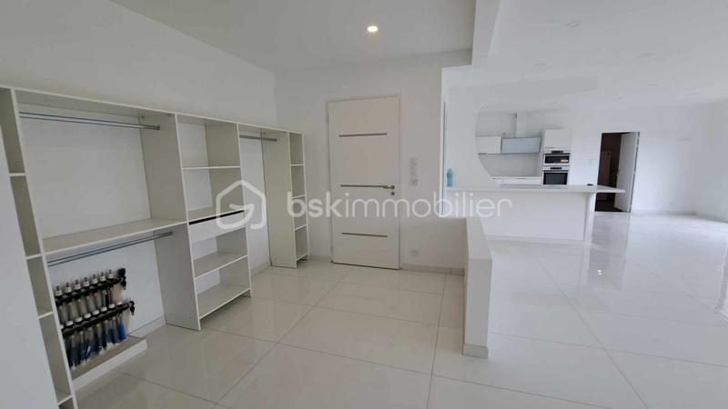 Maison - 142 m² - 5 pièces