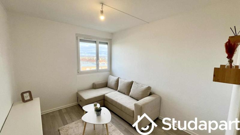 Chambre - 12 m² - 1 pièce