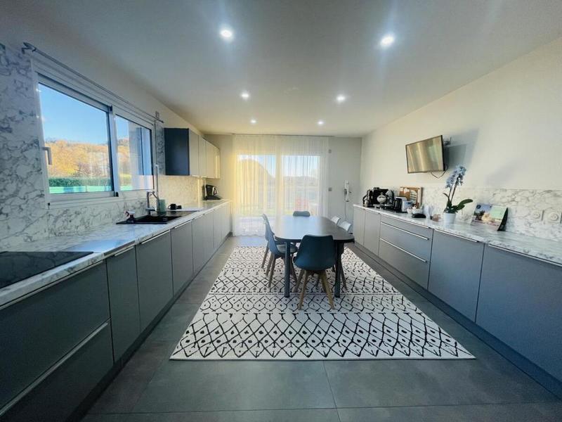 Maison - 130 m² - 5 pièces