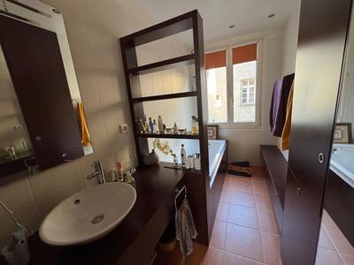 Appartement - 107 m² - 5 pièces