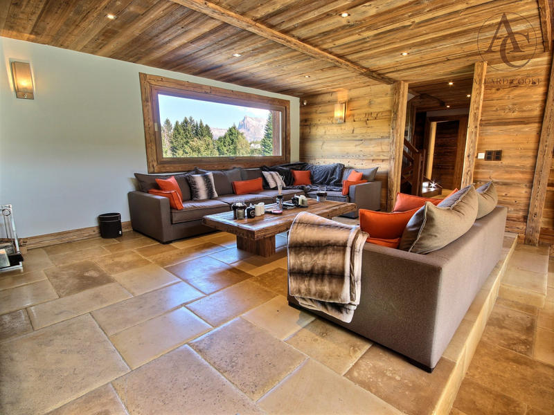 Châlet - 380 m² - 8 pièces