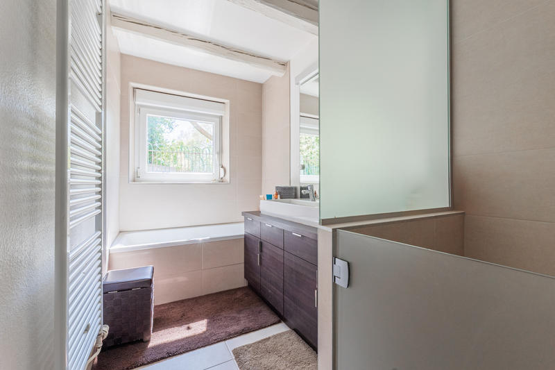 Maison - 209 m² - 6 pièces