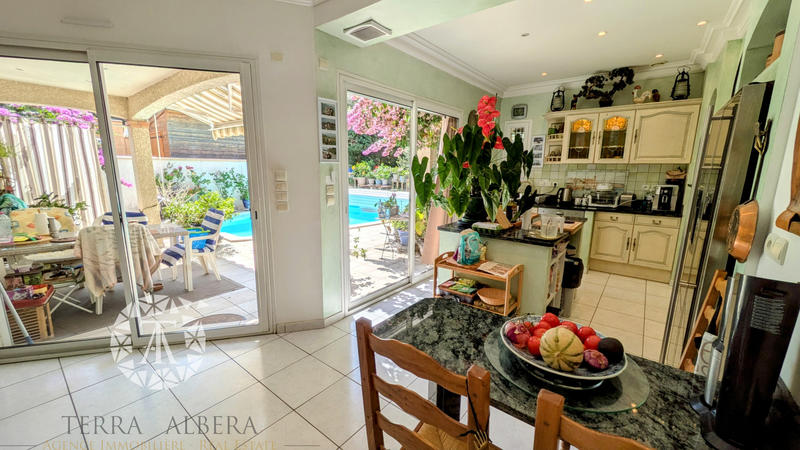 Villa - 158 m² - 5 pièces