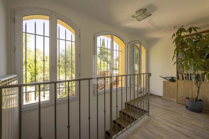 Villa - 194 m² - 5 pièces