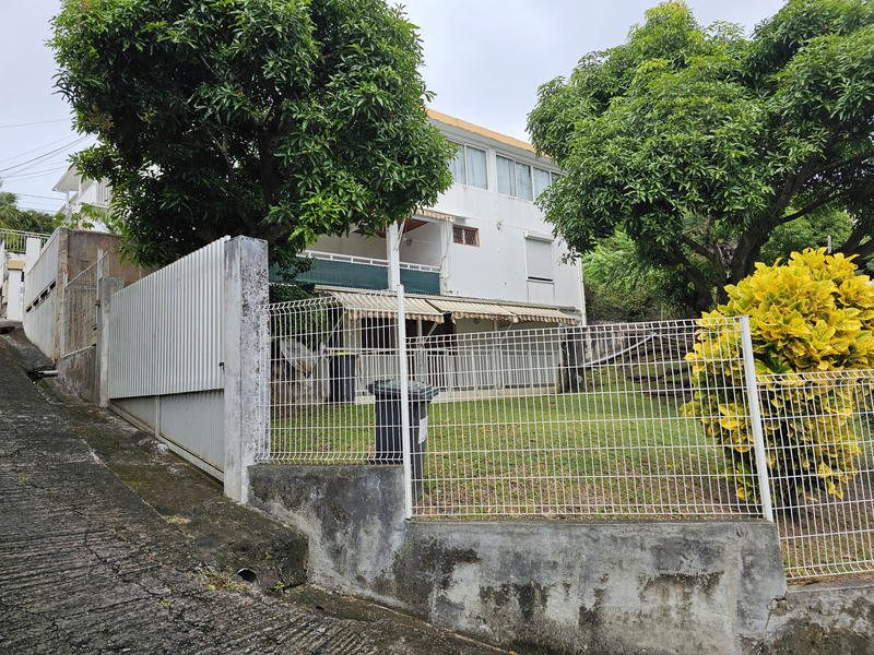 Villa - 230 m² - 10 pièces