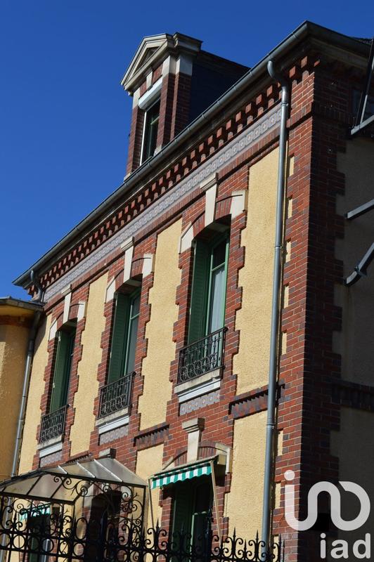 Maison de ville - 216 m² - 10 pièces