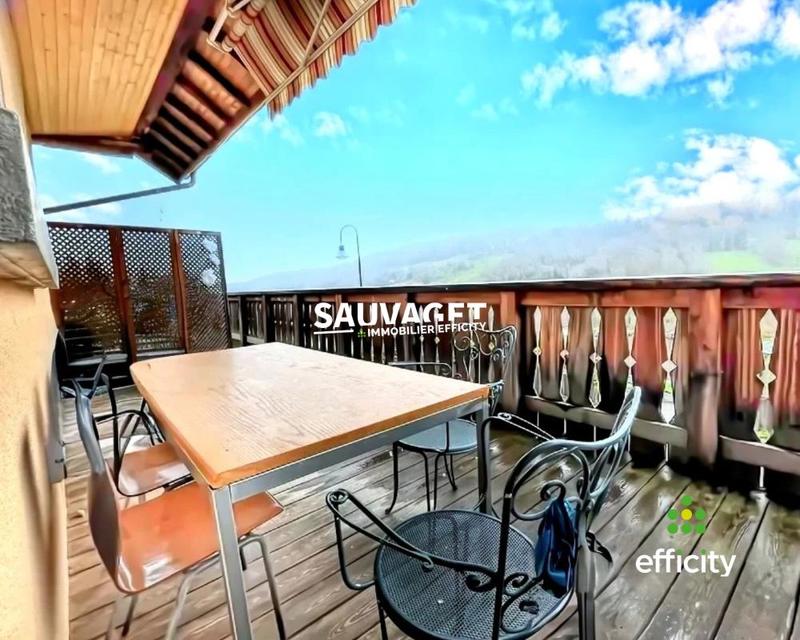 Maison - 320 m² - 11 pièces