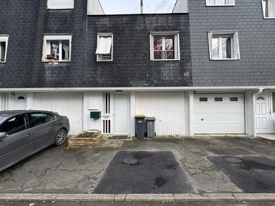 Maison - 97 m² - 5 pièces