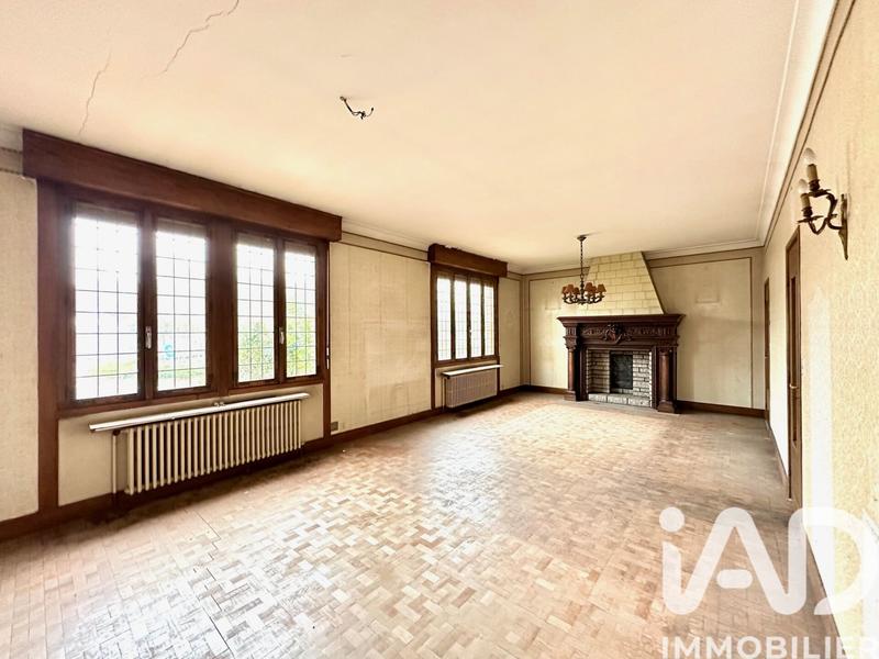 Maison - 300 m² - 14 pièces