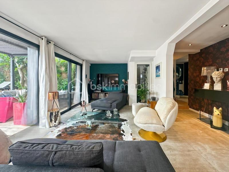 Maison - 140 m² - 6 pièces