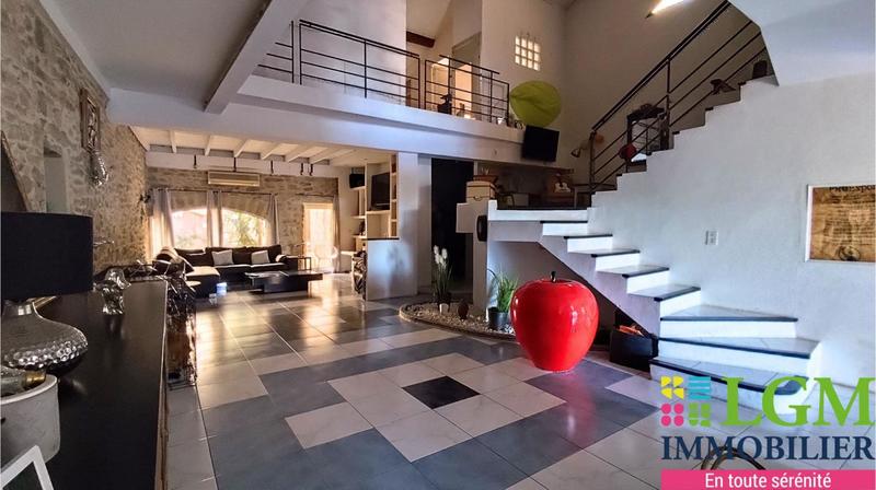 Maison ancienne - 227 m² - 6 pièces