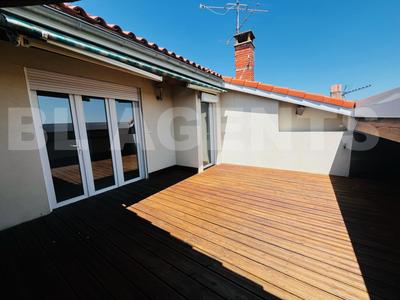 Appartement - 64 m² - 2 pièces