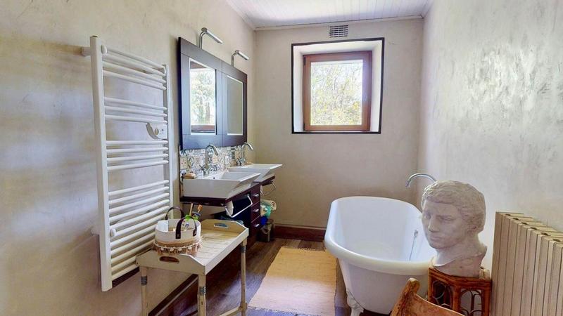 Maison de domaine équestre - 140 m² - 6 pièces