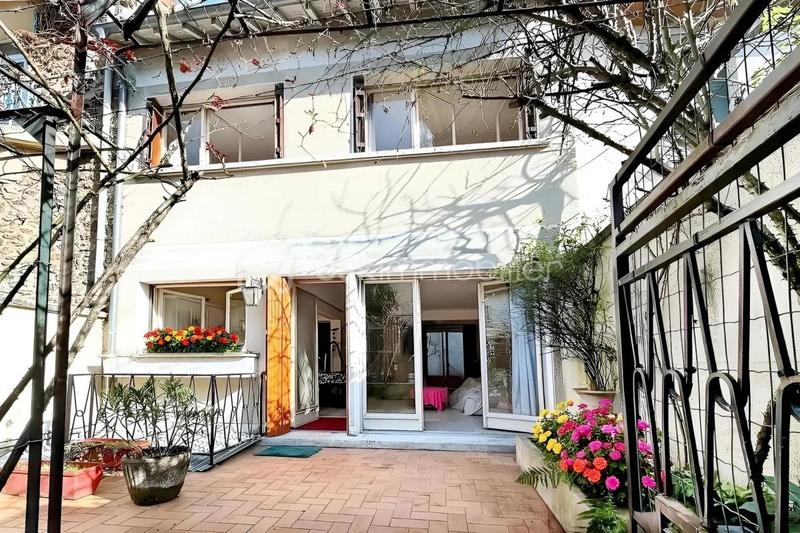 Villa - 152 m² - 6 pièces