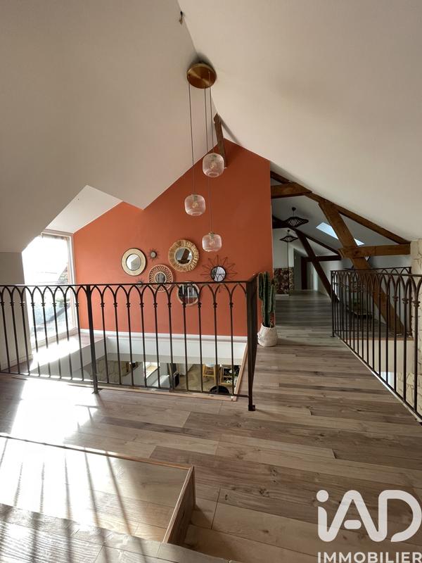 Maison - 210 m² - 5 pièces