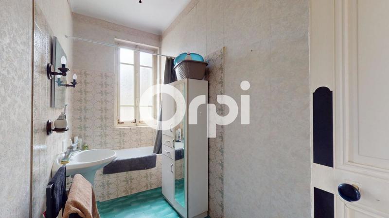 Maison - 93 m² - 4 pièces