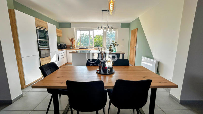 Propriété - 88 m² - 4 pièces