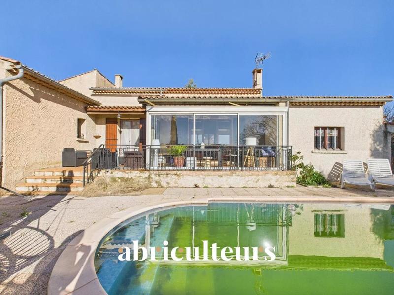 Maison - 130 m² - 5 pièces