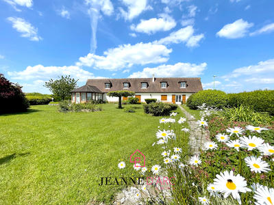 Maison - 210 m² - 8 pièces