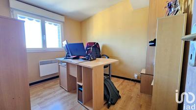 Maison - 94 m² - 10 pièces