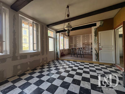 Maison ancienne - 180 m² - 8 pièces