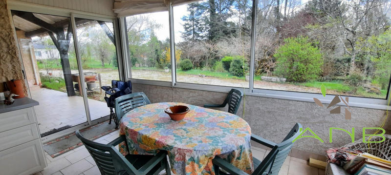 Maison - 197 m² - 9 pièces